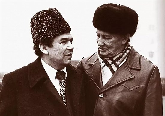 Мустай Карим и Михаил Дудин