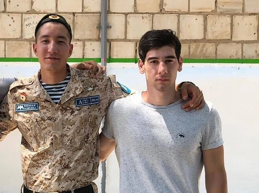 Роман Исаев (слева) и Петр Хачуров