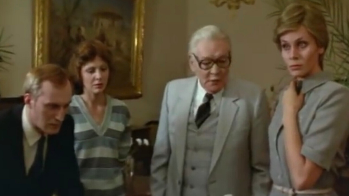 Кадр из фильма «Тайна чёрных Дроздов»