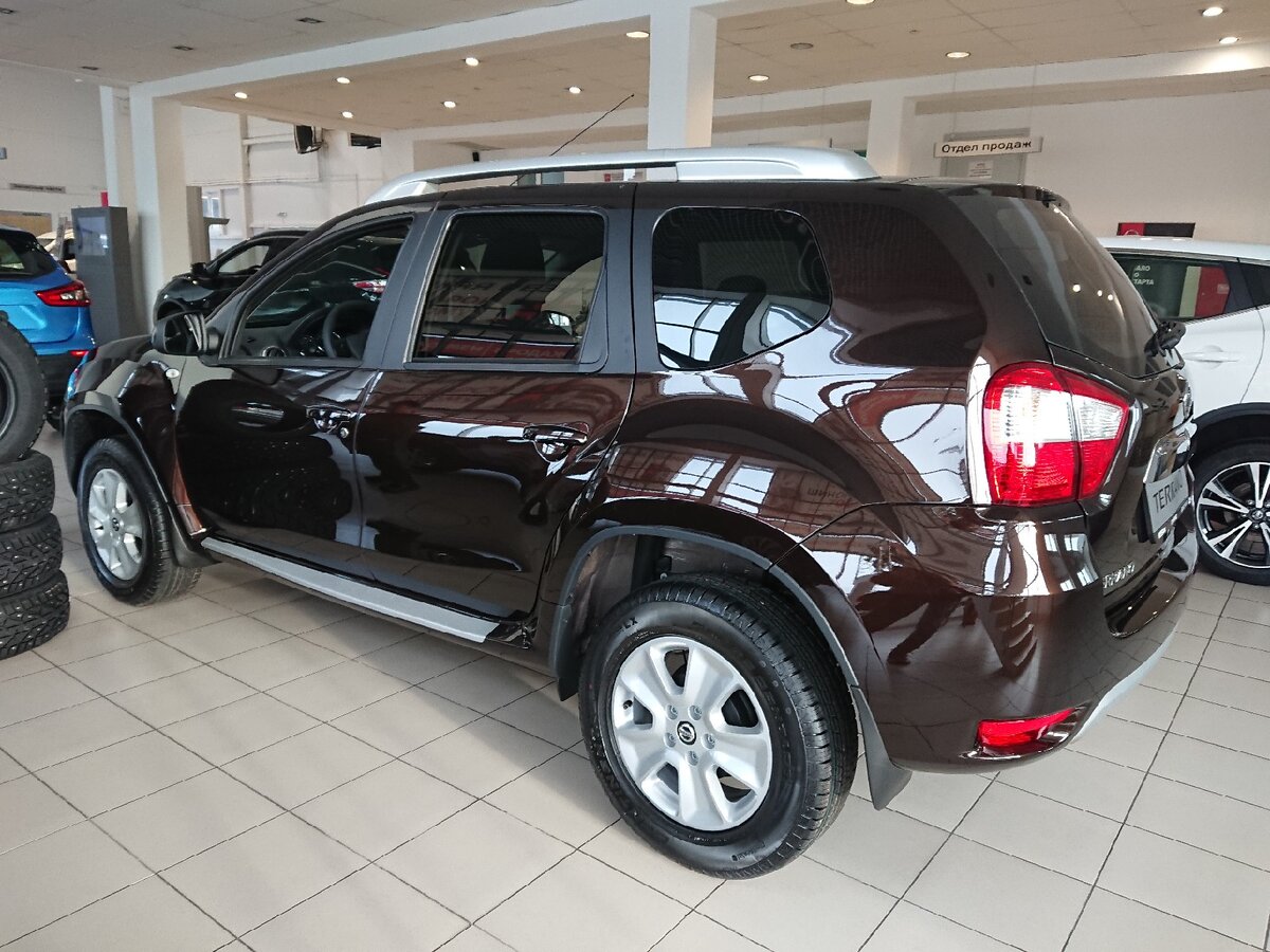 А потом снова сдает этот "убитый" автомобиль в трейд-ин и берет себе новый из салона – круг замкнулся