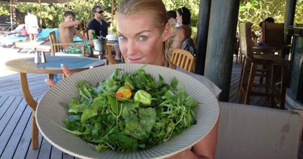 Фото я не воровал, взято с поиска в Яндекс.Картинках. Листьями салата клянусь!