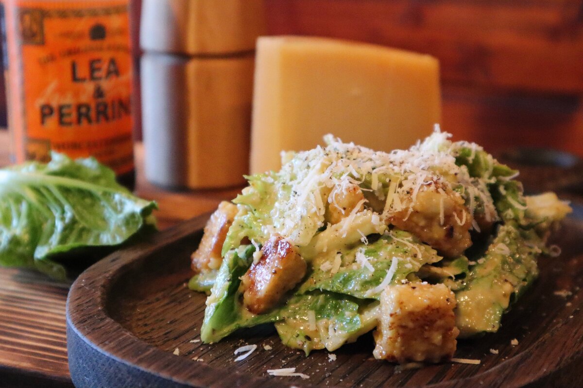 Классический салат Цезарь