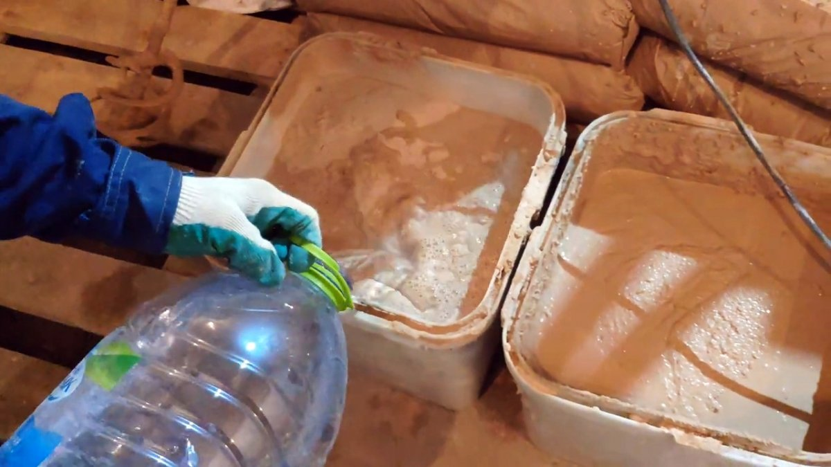 Зачем добавлять в бетон мыло?