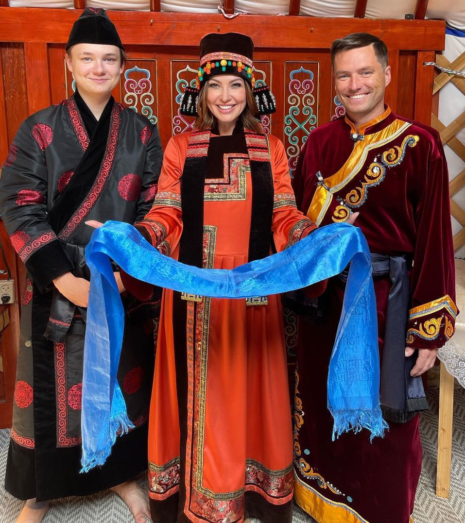 Анастасия Макеева с мужем Романом Мальковым и пасынком Андреем. Фото: instagram.com/makeevan/