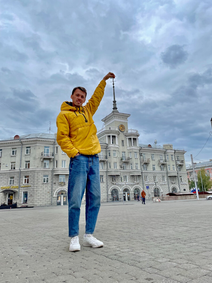 Дом под шпилем в Барнауле