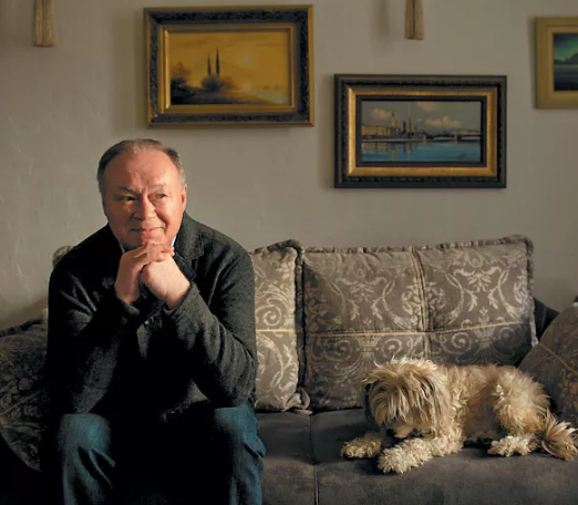 Юрий Александрович Кузнецов - заслуженный артист РФ (2006)