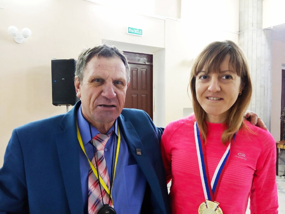 Победитель на дистанции 10км Лена Дьяченко и Георгий Драгич