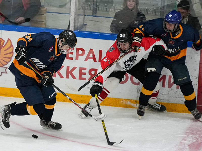 28 апреля в Альметьевске стартовало Первенство России по хоккею среди юниоров до 18 лет (ЮХЛ).