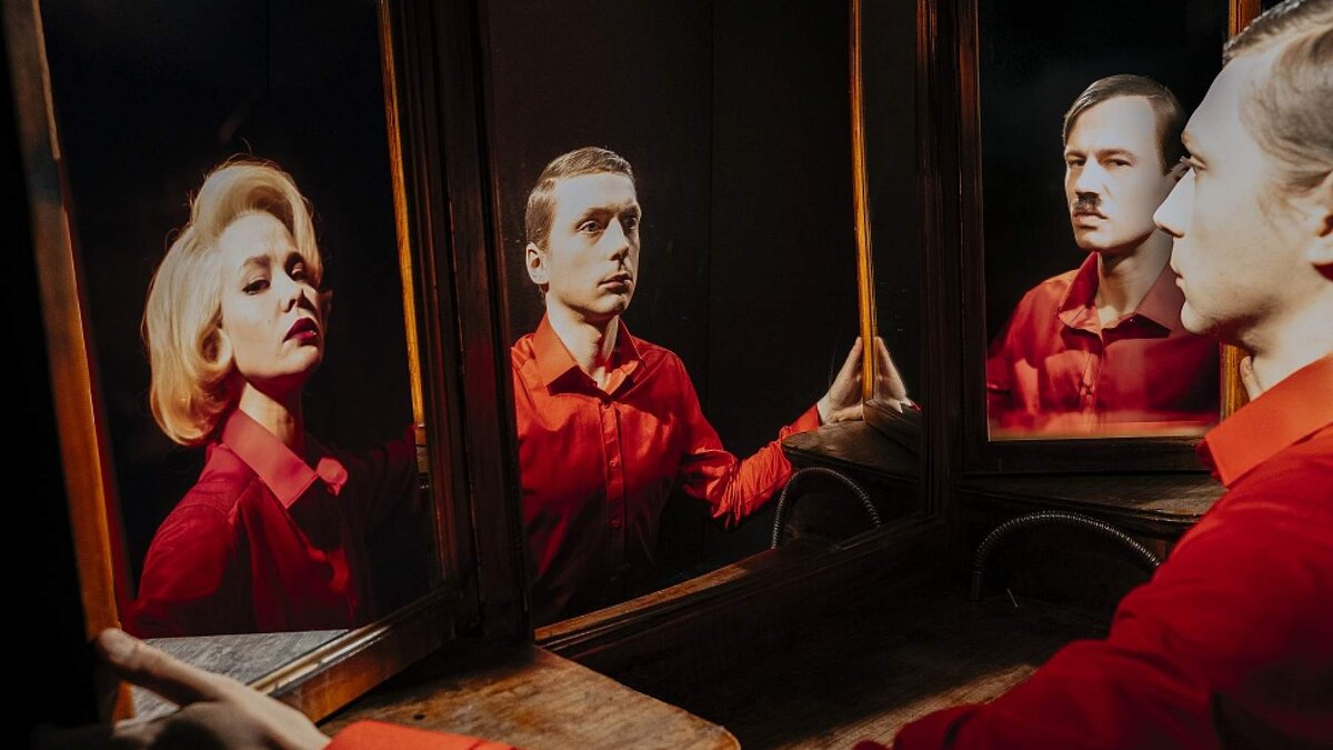 Александр Горчилин примеривает на себя новые образы