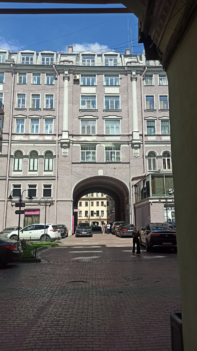 Внутренний двор мини-отеля