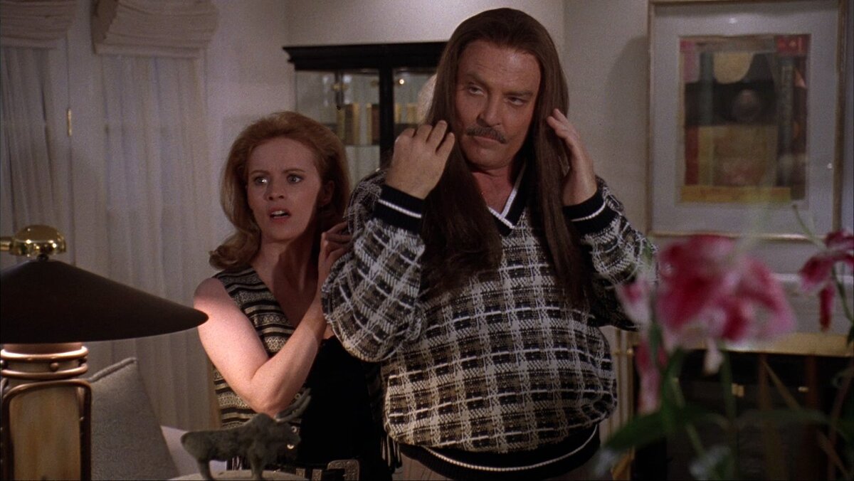 Помимо Стэйси Кича в новелле «Волосы» фильма ужасов «Мешки для трупов» сыграла Твигги, сверхпопулярная некогда модель