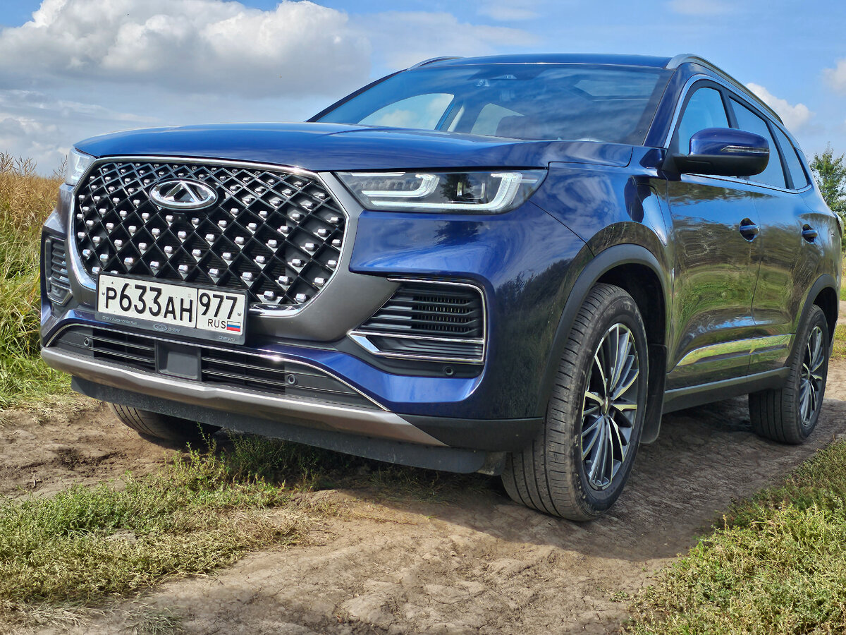 Сейчас Chery делает довольно симпатичные автомобили. Еще несколько лет назад с дизайном были большие проблемы. 