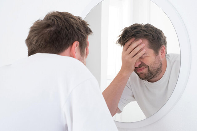 Зависимый человек выдает сам себя (Источник изображения: freepik.com)