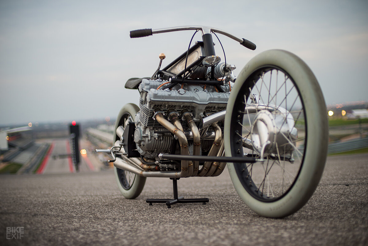 Revival Cycles henne BMW Landspeeder