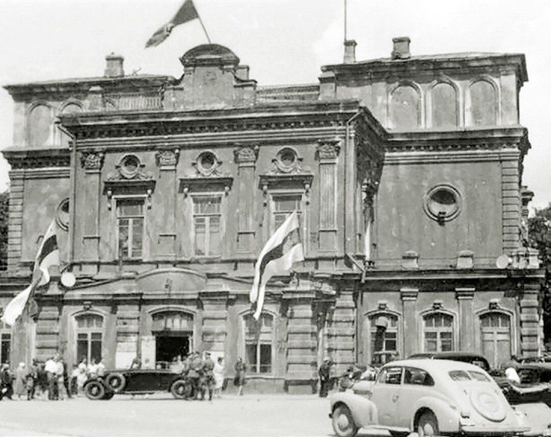 Купаловский театр во время оккупации 