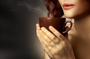 По словам ученых, даже самый простой кофе из магазина полезен для человека.-2