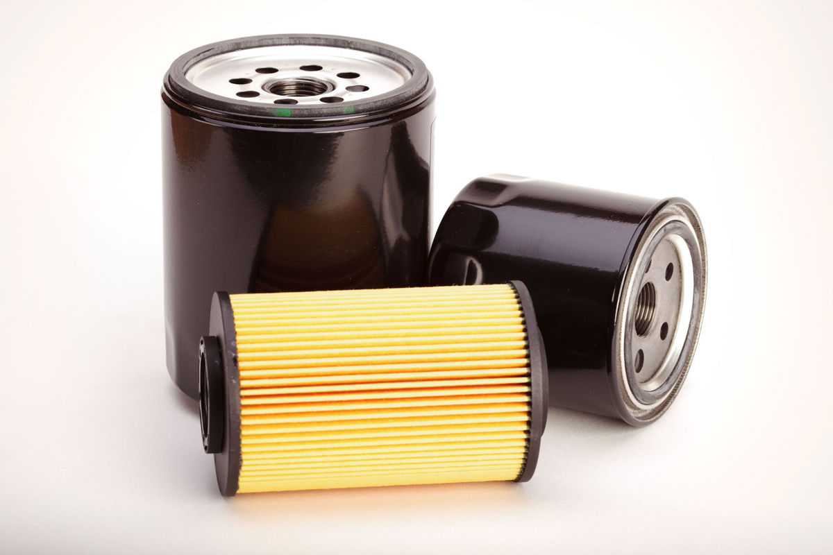 Фото с https://static-eu.insales.ru/images/products/1/5954/155653954/oil.jpg