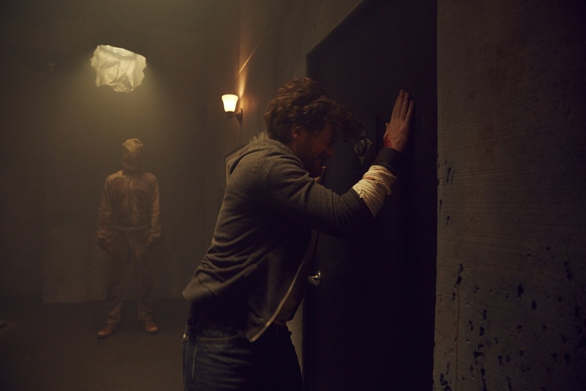 Оригинальное название: "Escape Room"