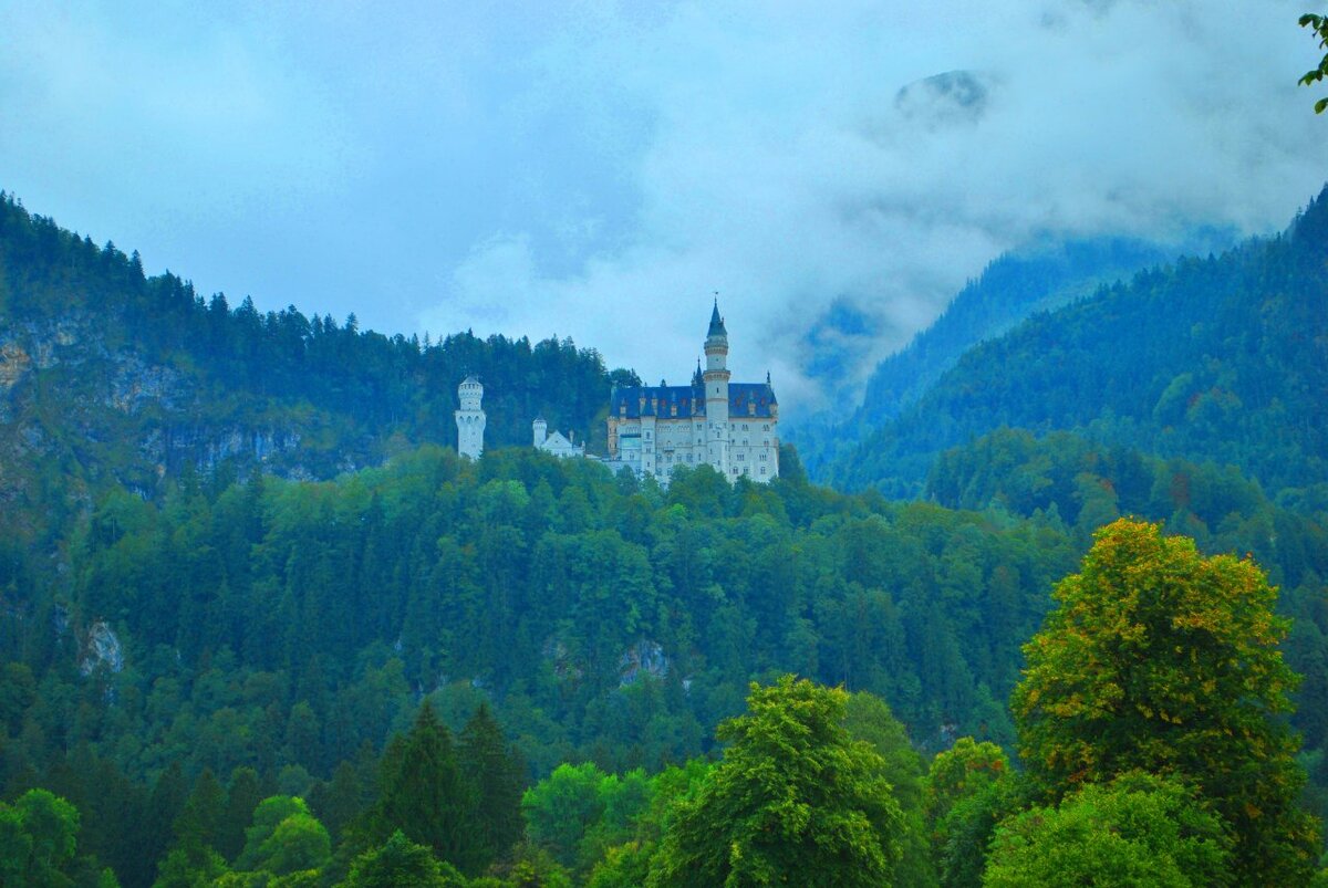 Нойшванштайн или Новый Лебединый Утёс.