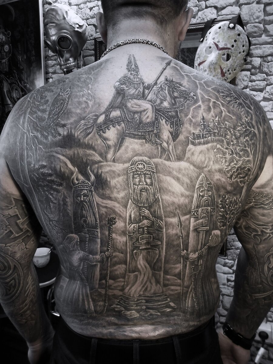 Тату на спине мужские - 1 красивых фото татуировок