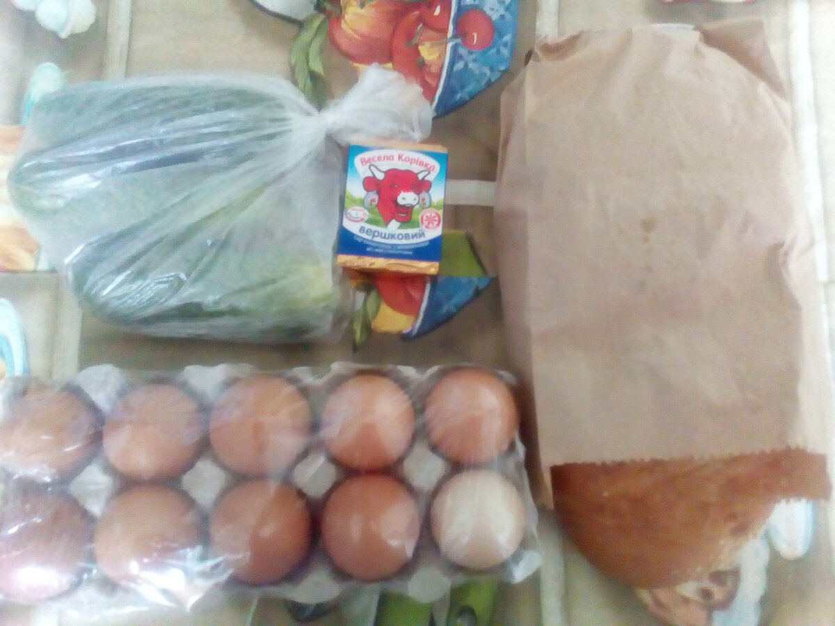 Стоимость продуктов около 40 грн=96 рублей 