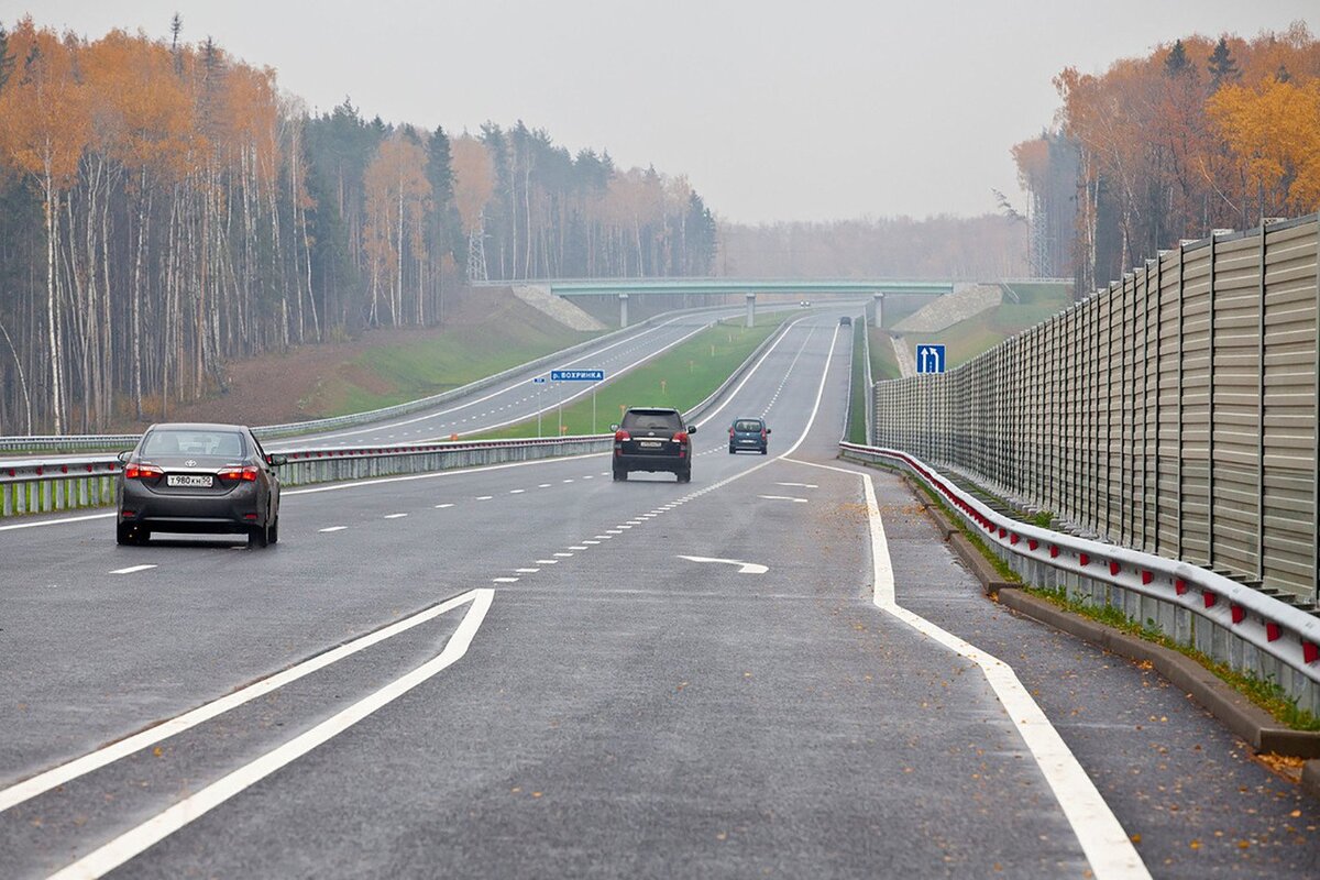 Дорогие автомобили на дорогах россии