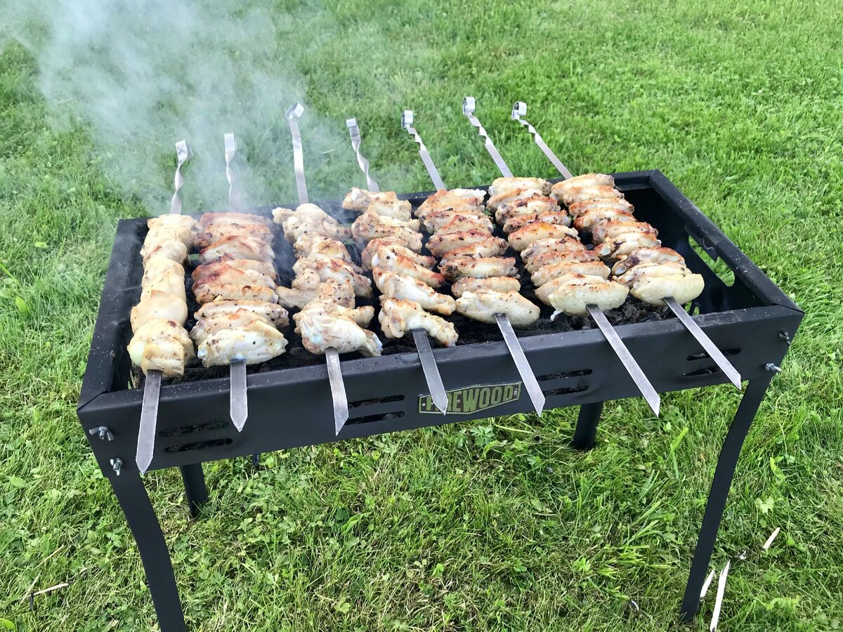 Куриные крылышки на углях