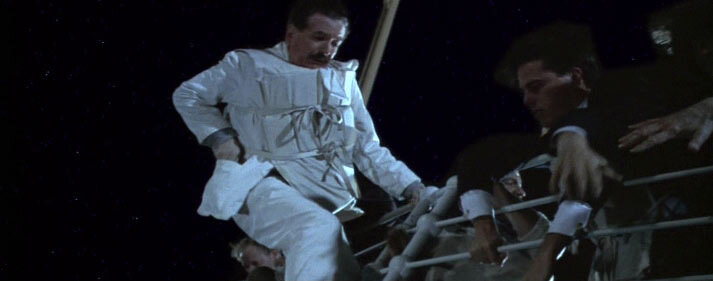 Тот самый кадр из фильма. Взято с сервиса Яндекс.Картинки