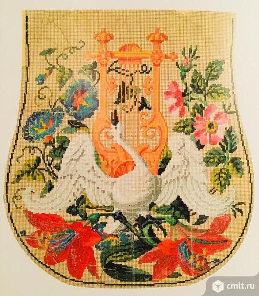 Оригинал сумки с лебедем. По такой схеме довольно трудно вышивать.