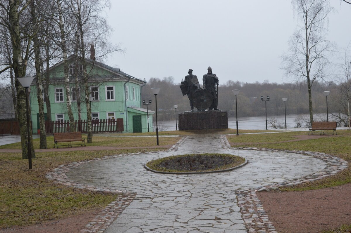 Площадь в Старой Ладоге