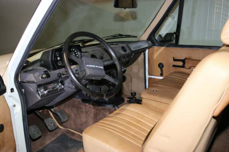 Салон Range Rover