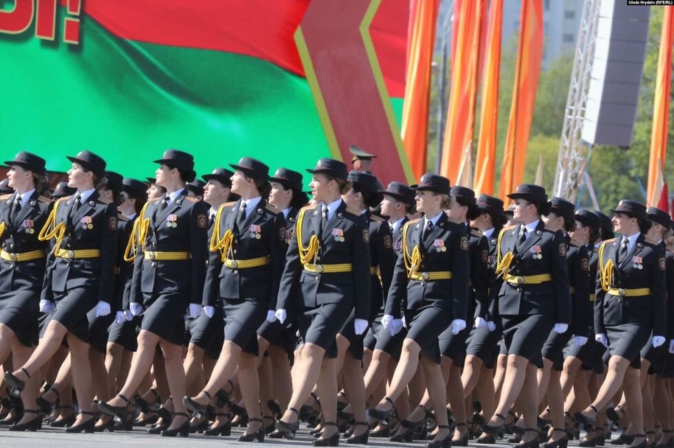 Лукашенко на параде в москве фото