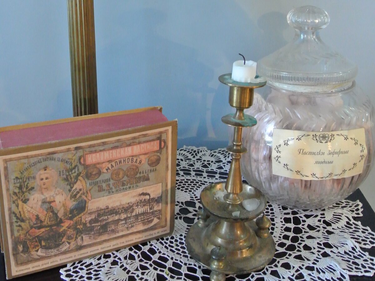 Историческая упаковка Коломенской пастилы в музее пастилы. Фото автора