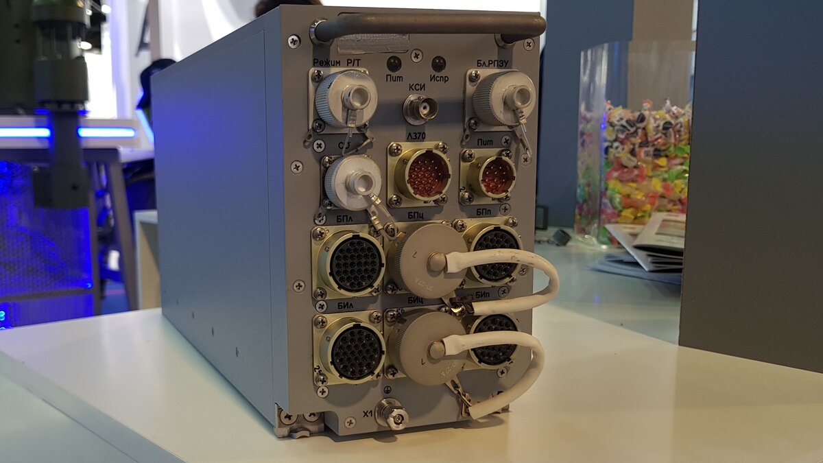 Блок управления ВБУ. Фото — Игорь Семиков, "Технология машиностроения"