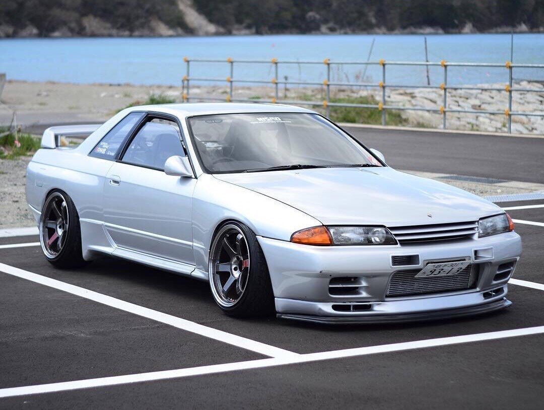 Nissan Skyline r32 r33 r34