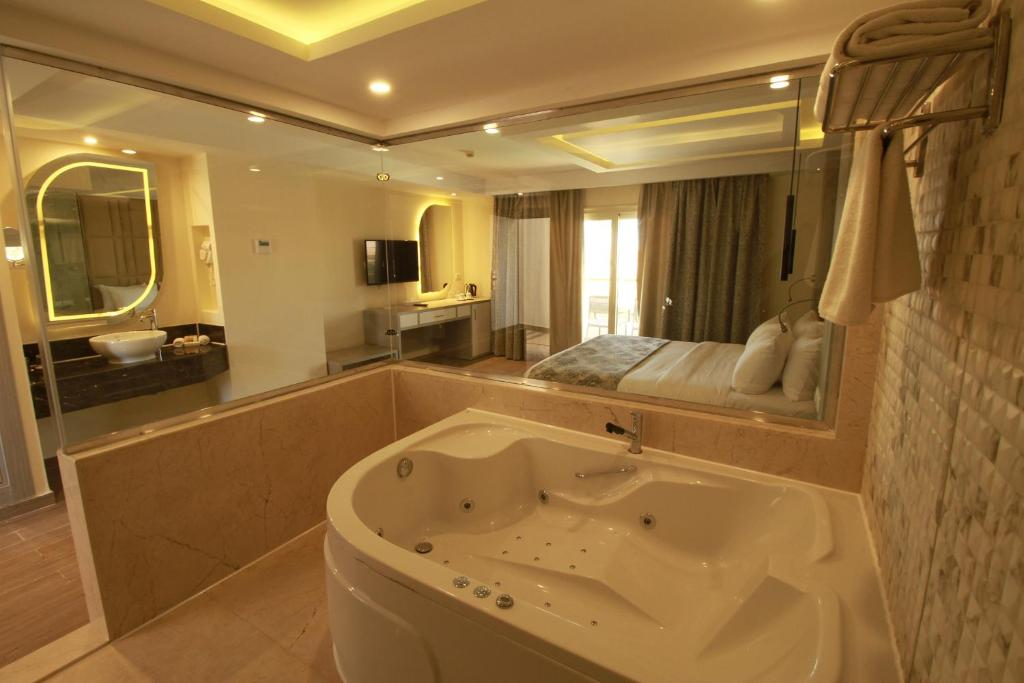 фото https://www.booking.com/hotel/eg/panorama-bungalows-resort.ru.html?