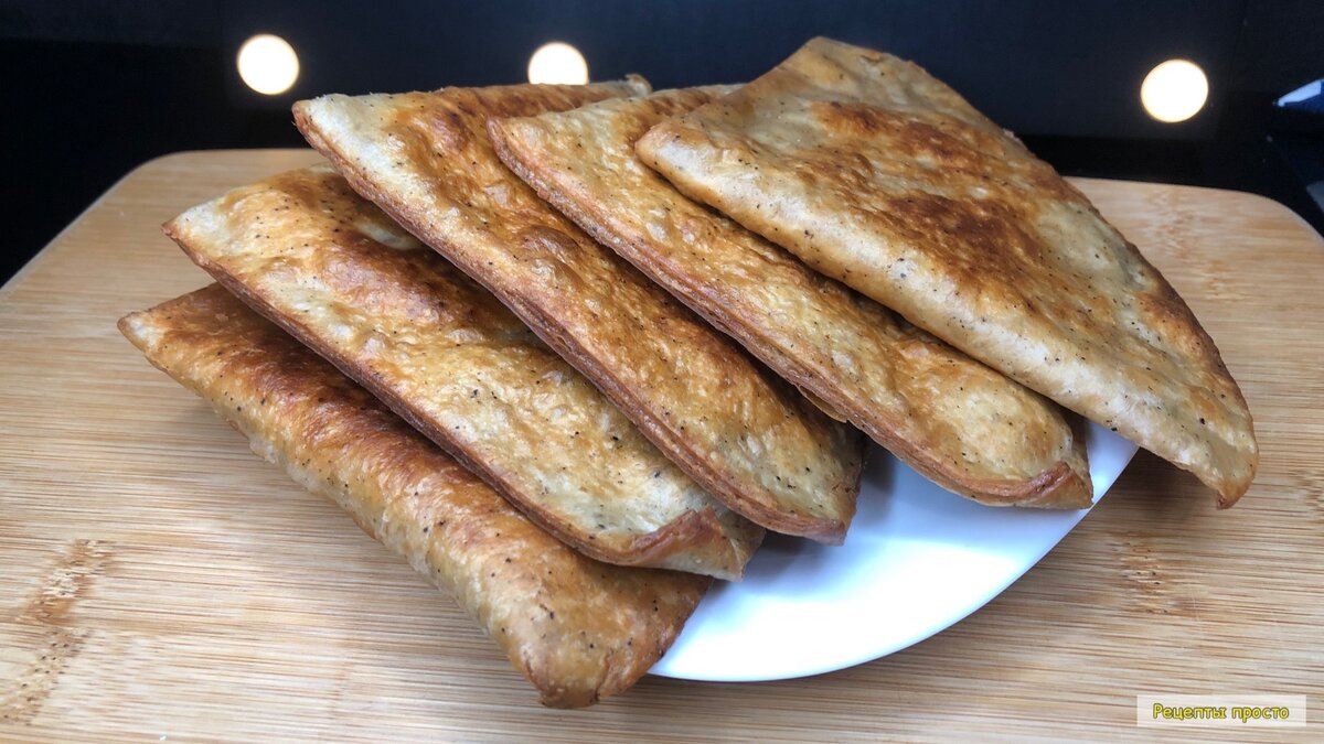 Приготовила ленивые чебуреки.
