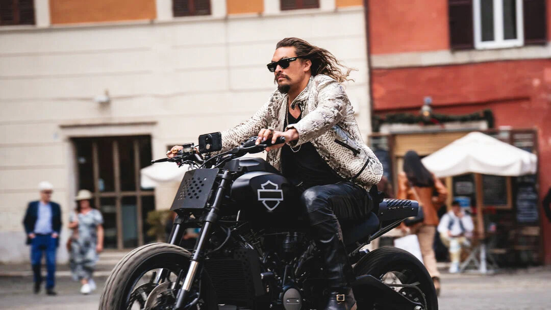 Джейсон Момоа