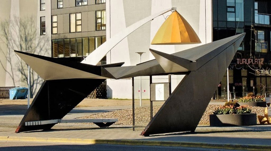 необычные остановки. интересные остановки. крумбах австрия автобусные остановки. креативные автобусные остановки. остановиться странно.