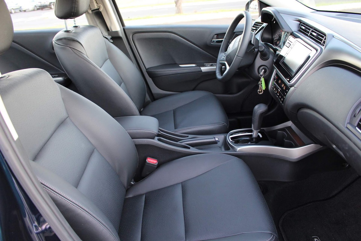 Honda City EXL салон