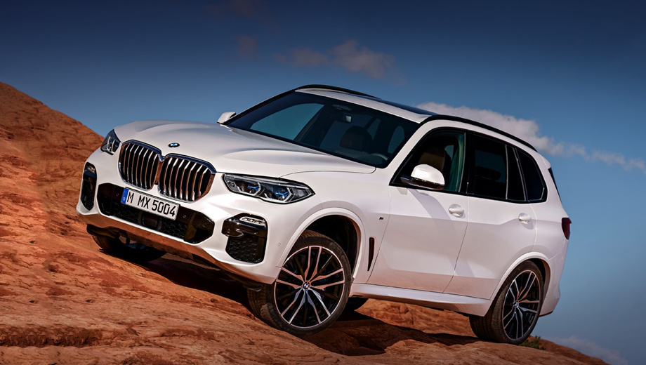 Помимо традиционного М-пакета для пятидверки будет доступен опциональный внедорожный кит с усиленной защитой днища, блокировкой заднего дифференциала и несколькими режимами движения по пересечённой местности.