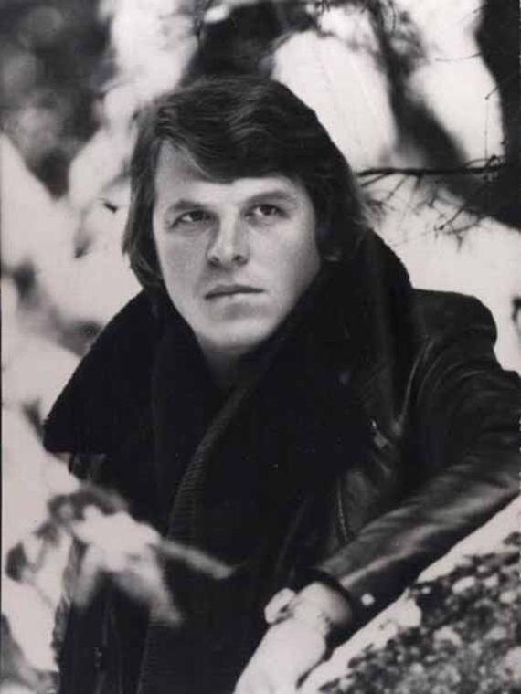 Источник Яндекс картинки  Михаил Кокшенов в молодости