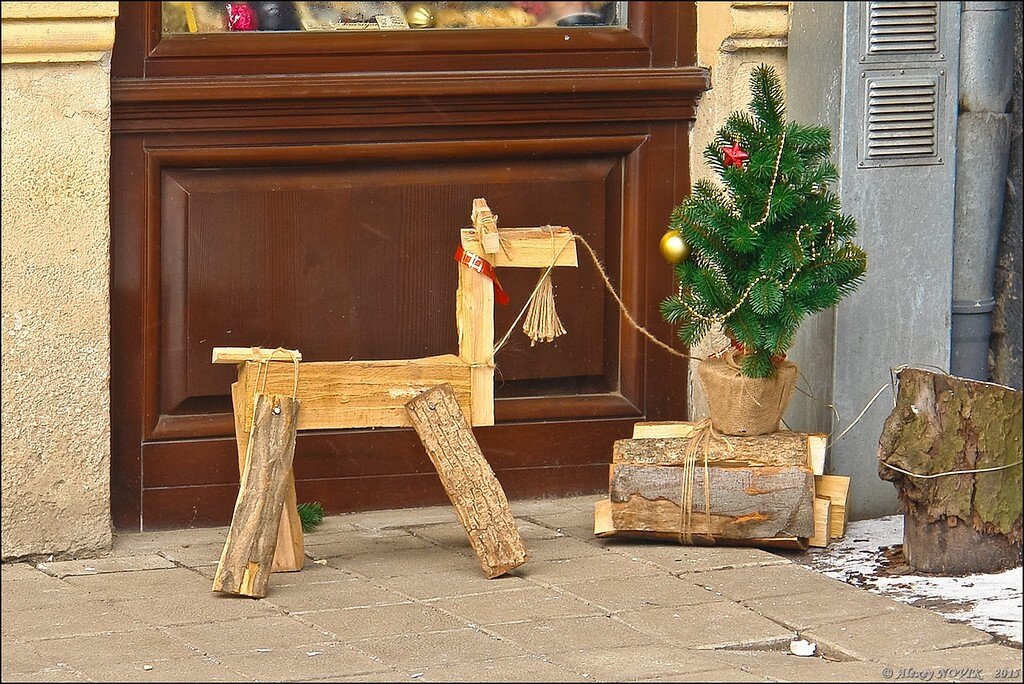 1. Многочисленные кофейни приготовились к Рождеству

