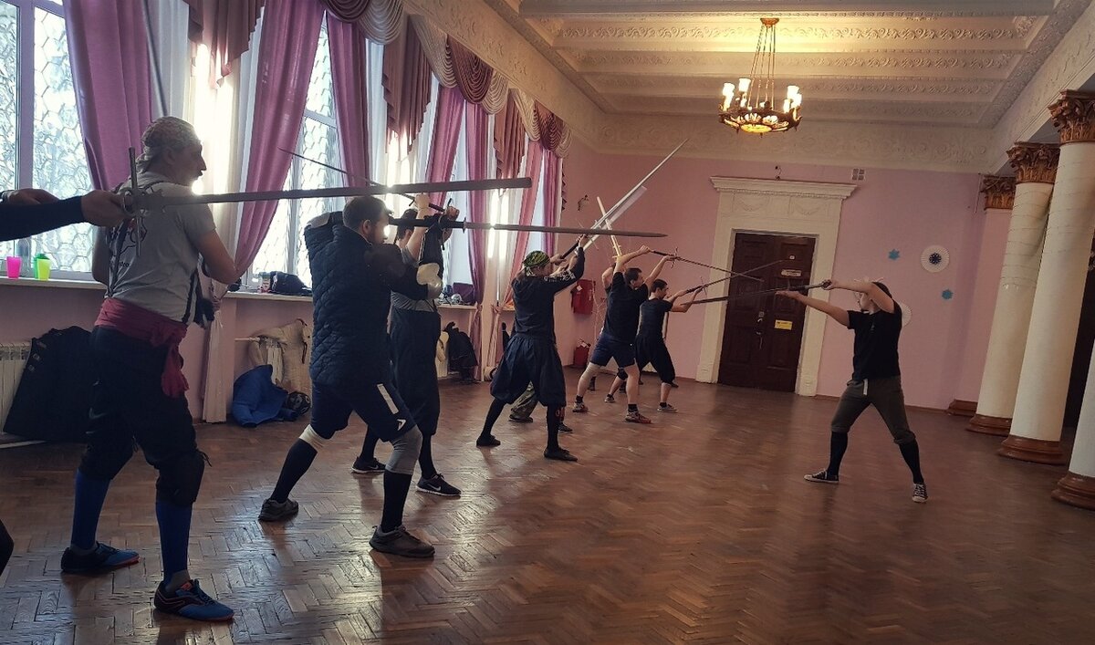 Двуручный меч: просто о сложном | Senicheff Longsword Club | Дзен