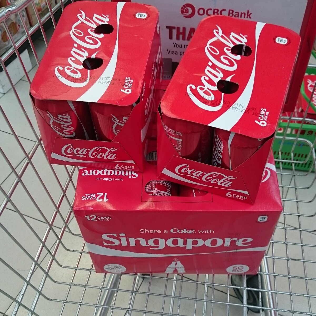 Приблизительно 8 литров Кока-Колы. Источник: Wikimedia Commons