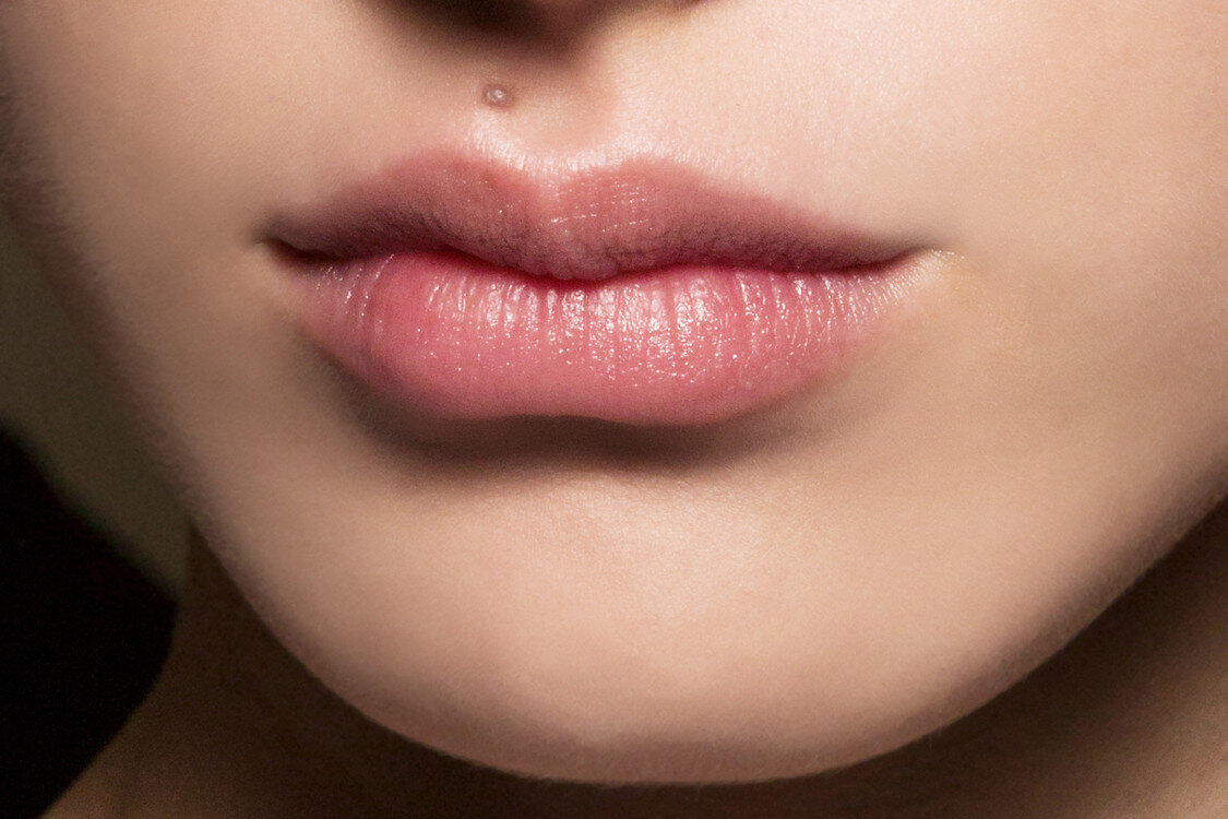 Фото губ девушек без лица без помады