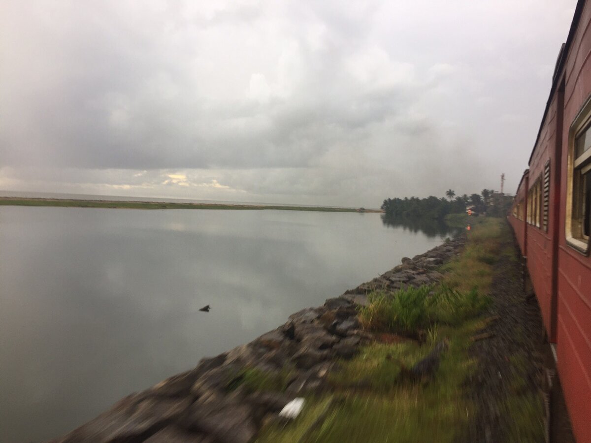 едем по побережью