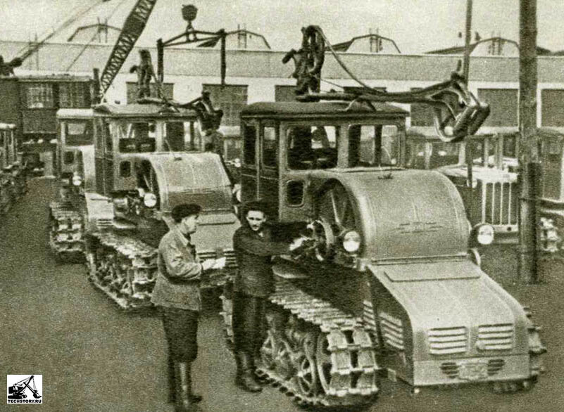 сталинград тракторный завод 1942. трактор стз 15/30. челябинский тракторный завод первая пятилетка. сталинградский тракторный завод вторая пятилетка. сталинградский тракторный завод 1930.