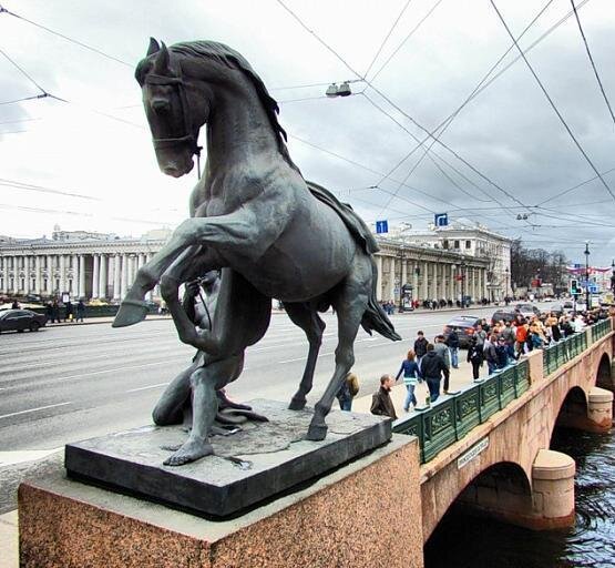 Группы скульптора П.К.Клодта стали «визитной карточной» Санкт-Петербурга.