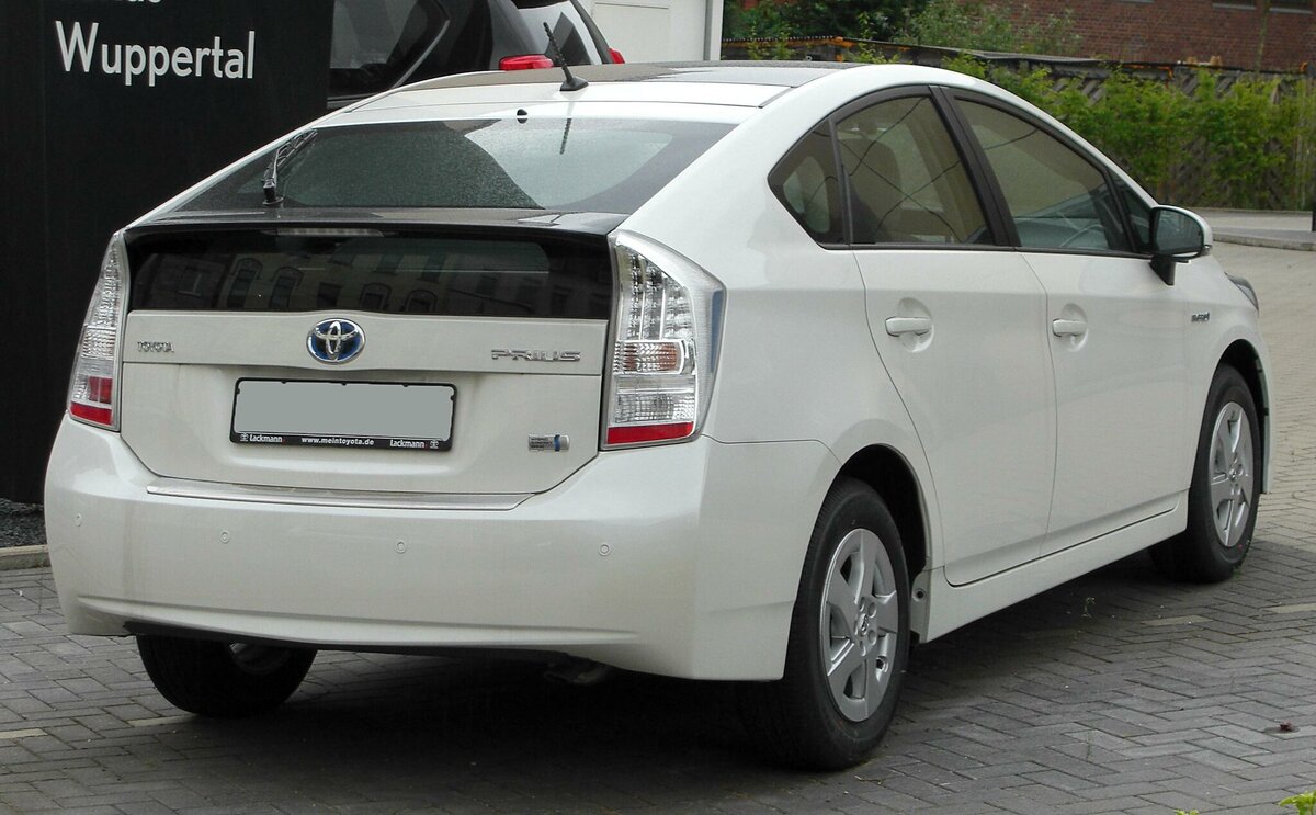 Toyota Prius ZVW 30, 3-го поколения вид сзади